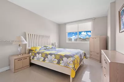 300 Bayview Dr #1707, Sunny Isles Beach, FL 33160 - Photo 12