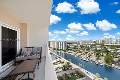 300 Bayview Dr #1707, Sunny Isles Beach, FL 33160 - Photo 4
