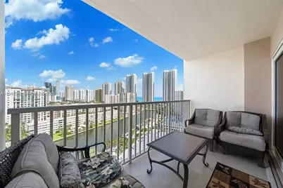 300 Bayview Dr #1707, Sunny Isles Beach, FL 33160 - Photo 2