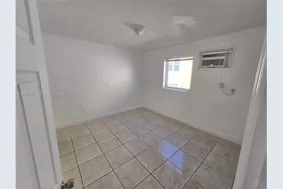 535 NW 7th St #2, Miami, FL 33136 - Photo 8
