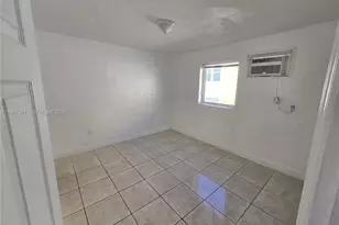 535 NW 7th St, Miami, FL 33136 - Photo 8