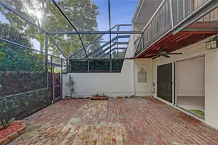 2990 Oaktree Ln, Hollywood, FL 33021 - Photo 18