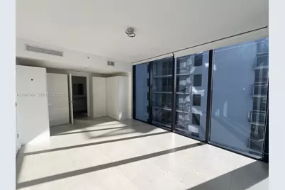 1010 Brickell Ave #2406, Miami, FL 33131 - Photo 6