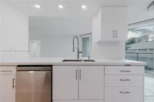 16485 Collins Ave, Sunny Isles Beach, FL 33160 - Photo 6