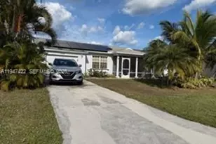 1645 SE North Blackwell Dr, Port Saint Lucie, FL 34952 - Photo 1