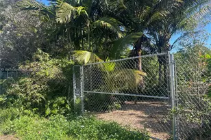 14611 N Spur Dr, North Miami, FL 33161 - Photo 1