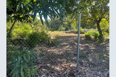 14611 N Spur Dr, North Miami, FL 33161 - Photo 4