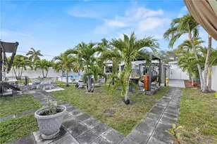 117 SW 6th St, Hallandale Beach, FL 33009 - Photo 26