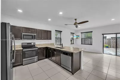 11563 SW 248th Ln, Homestead, FL 33032 - Photo 6