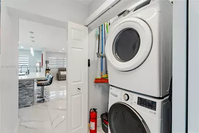 2810 SW 123rd Ct, Miami, FL 33175 - Photo 28