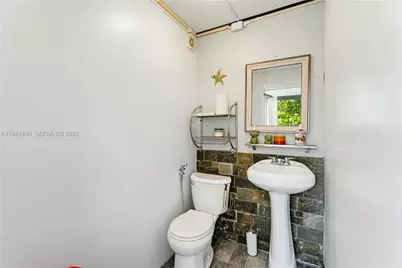 2810 SW 123rd Ct, Miami, FL 33175 - Photo 36