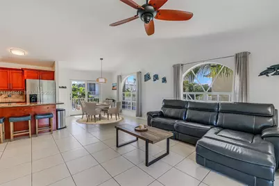 21 Mangrove Ln, Key Largo, FL 33037 - Photo 4
