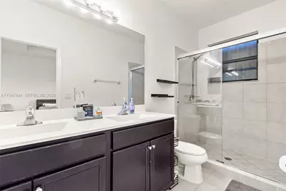 77 NE 37th Pl, Homestead, FL 33033 - Photo 16