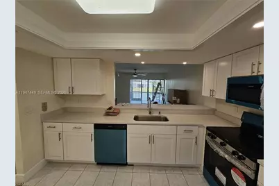 521 SW 47th Ter #101, Cape Coral, FL 33914 - Photo 10