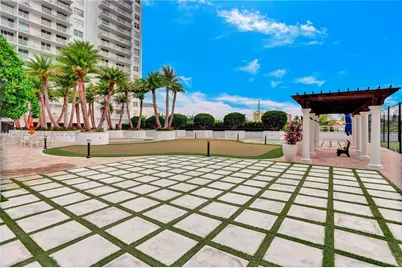 2851 NE 183rd St #2214E, Aventura, FL 33160 - Photo 38