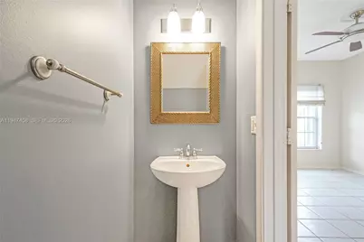 4 Key West Ct #4, Weston, FL 33326 - Photo 16