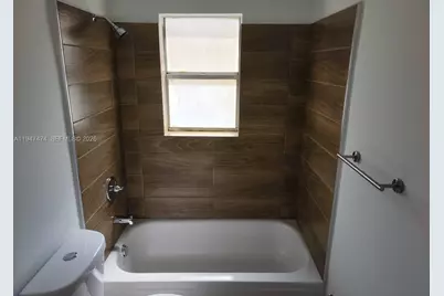 4545 Treehouse Ln #H, Tamarac, FL 33319 - Photo 12