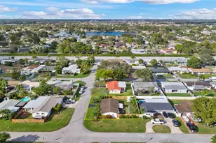 1541 NW 83rd Way, Pembroke Pines, FL 33024 - Photo 46