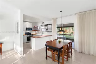 1541 NW 83rd Way, Pembroke Pines, FL 33024 - Photo 16