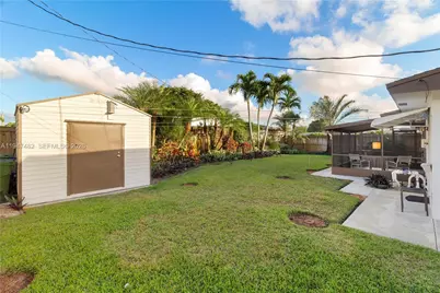 1541 NW 83rd Way, Pembroke Pines, FL 33024 - Photo 36