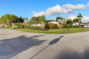 1541 NW 83rd Way, Pembroke Pines, FL 33024 - Photo 40