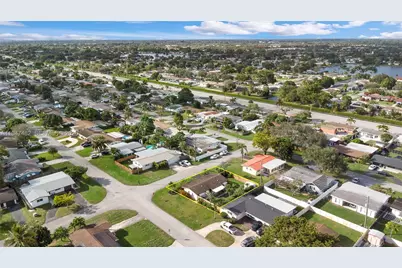 1541 NW 83rd Way, Pembroke Pines, FL 33024 - Photo 62