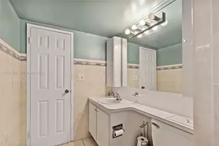 3180 S Ocean Dr, Hallandale Beach, FL 33009 - Photo 16