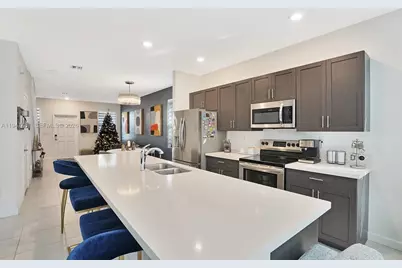 1526 SW 29th St, Fort Lauderdale, FL 33315 - Photo 2