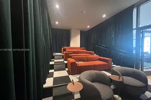 11 NE 6th St, Miami, FL 33132 - Photo 20