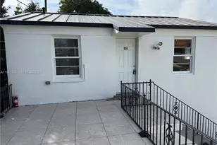 921 N 17th Ct, Hollywood, FL 33020 - Photo 28