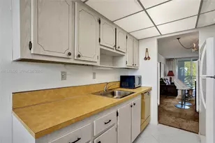 2900 NW 48th Terrace, Lauderdale Lakes, FL 33313 - Photo 16