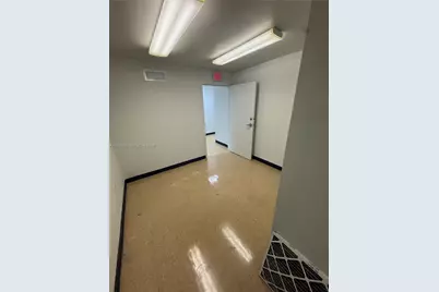 262 Miracle Mile, Coral Gables, FL 33134 - Photo 6