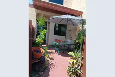 271 W Park Dr #1-7, Miami, FL 33172 - Photo 1