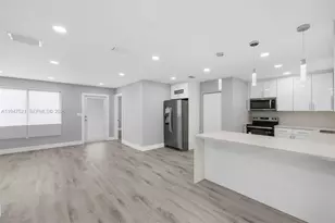 1011 NE 196th St, Miami, FL 33179 - Photo 6