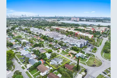 1011 NE 196th St, Miami, FL 33179 - Photo 32