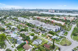 1011 NE 196th St, Miami, FL 33179 - Photo 32