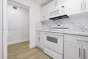 6960 Miami Gardens Dr, Hialeah, FL 33015 - Photo 6