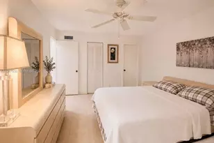 1520 McKinley St, Hollywood, FL 33020 - Photo 8