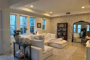 918 NE 17th Way, Fort Lauderdale, FL 33304 - Photo 4