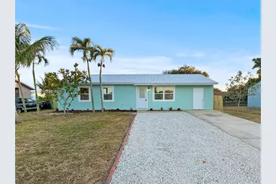 912 SE Martin Luther King Jr Blvd, Stuart, FL 34994 - Photo 1