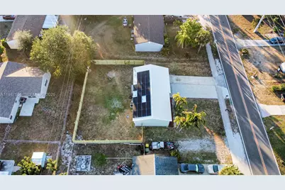 912 SE Martin Luther King Jr Blvd, Stuart, FL 34994 - Photo 16