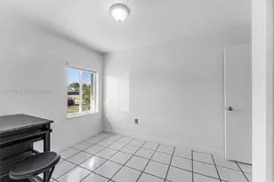 5307 SW 140th Pl, Miami, FL 33175 - Photo 14