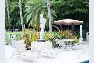 800 N Miami Ave #E-609, Miami, FL 33136 - Photo 8