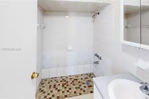 151 W 44th St, Hialeah, FL 33012 - Photo 34