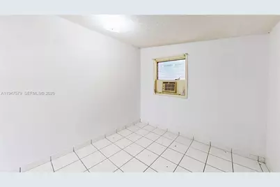 151 W 44th St, Hialeah, FL 33012 - Photo 16