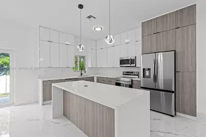 2861 NW 8th Ct, Fort Lauderdale, FL 33311 - Photo 6