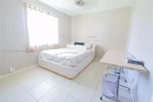 7674 NW 88th Ln, Tamarac, FL 33321 - Photo 14