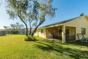 7674 NW 88th Ln, Tamarac, FL 33321 - Photo 20
