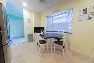 7674 NW 88th Ln, Tamarac, FL 33321 - Photo 8