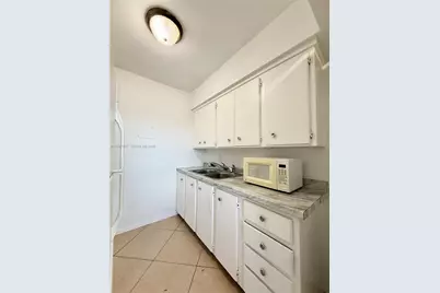 10 SE 9th Ave #6, Fort Lauderdale, FL 33301 - Photo 8